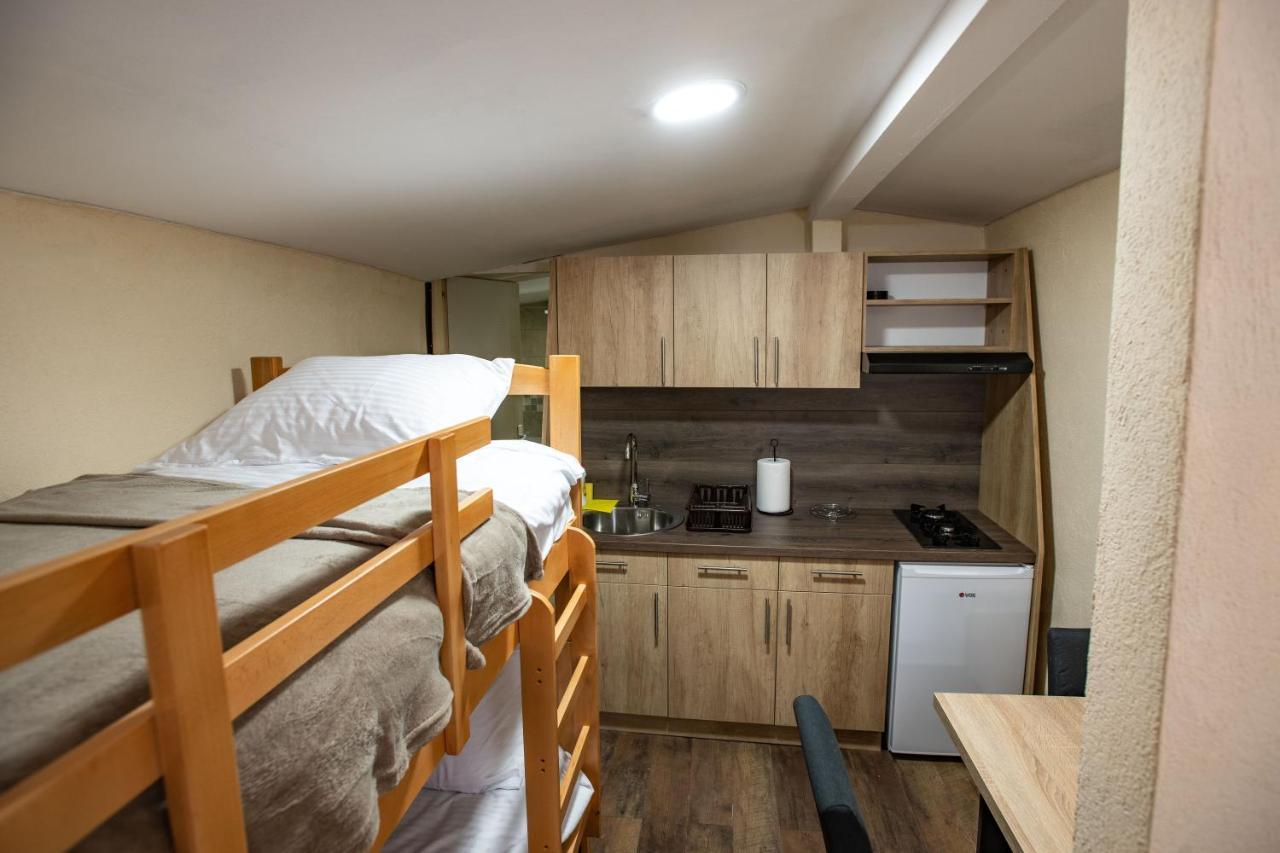 Apartmani Sp Jovanovic Crni Vrh Exterior photo