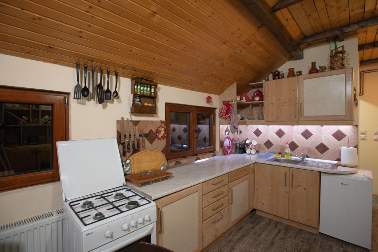 Apartmani Sp Jovanovic Crni Vrh Exterior photo