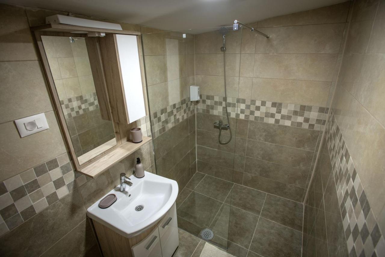 Apartmani Sp Jovanovic Crni Vrh Exterior photo
