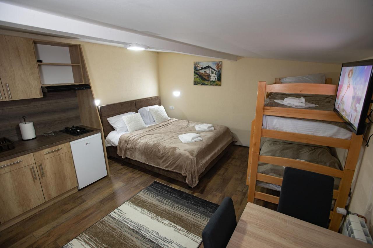 Apartmani Sp Jovanovic Crni Vrh Exterior photo